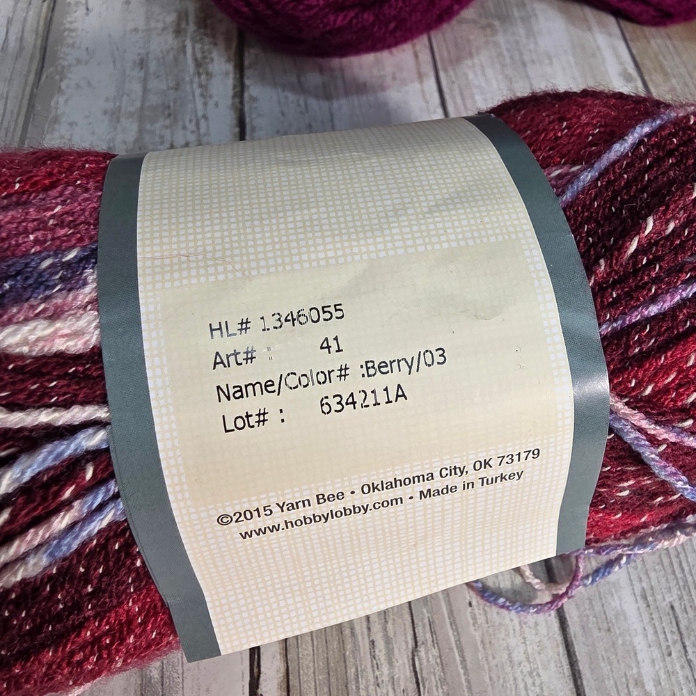Lion Brand Scarfie & Yarn Bee Urban Chic Yarn Lot Cranberry Berry Plum 4 Skeins - Picture 3 of 5